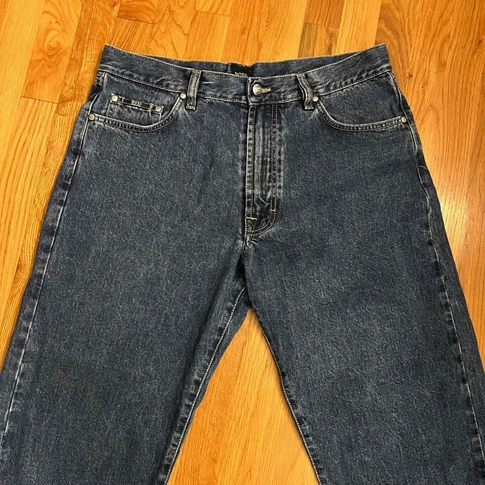 EUC Men's Boss by Hugo Boss Arizona Mid-Rise Straight Leg Jeans Size 36 x 32